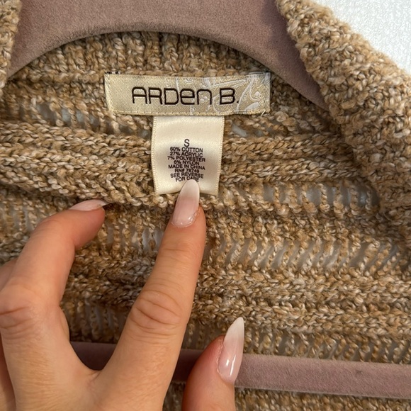 Arden b beige throw over cardigan sweater - Picture 2 of 3